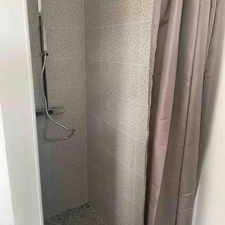 Maison De Plain-pied Avec Piscine Privée Villa *