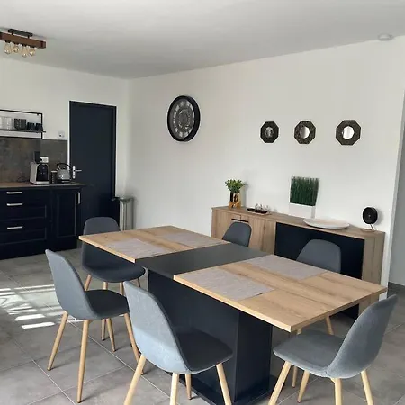 Maison De Plain-pied Avec Piscine Privée Villa