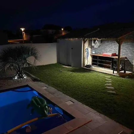 Maison De Plain-pied Avec Piscine Privée