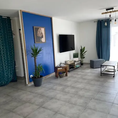 Villa Maison De Plain-pied Avec Piscine Privée