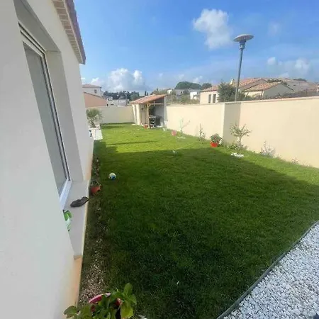 Maison De Plain-pied Avec Piscine Privee Villa *