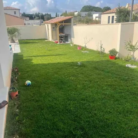 Maison De Plain-pied Avec Piscine Privée Villa