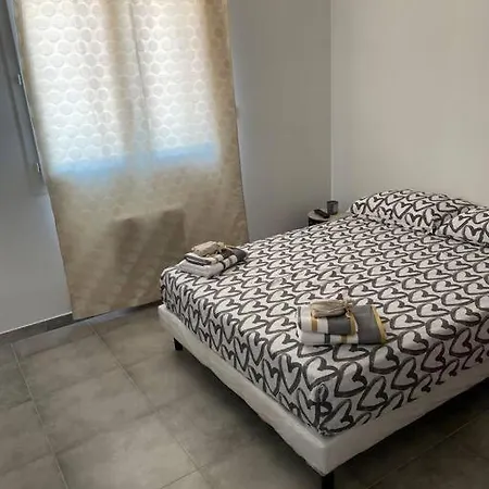 Maison De Plain-pied Avec Piscine Privée Villa Saint-Gilles (Gard)