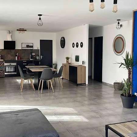 Villa Maison De Plain-pied Avec Piscine Privée